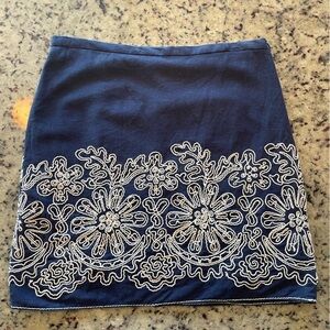 Women’s navy blue linen blend embroidered skirt by studio M size small